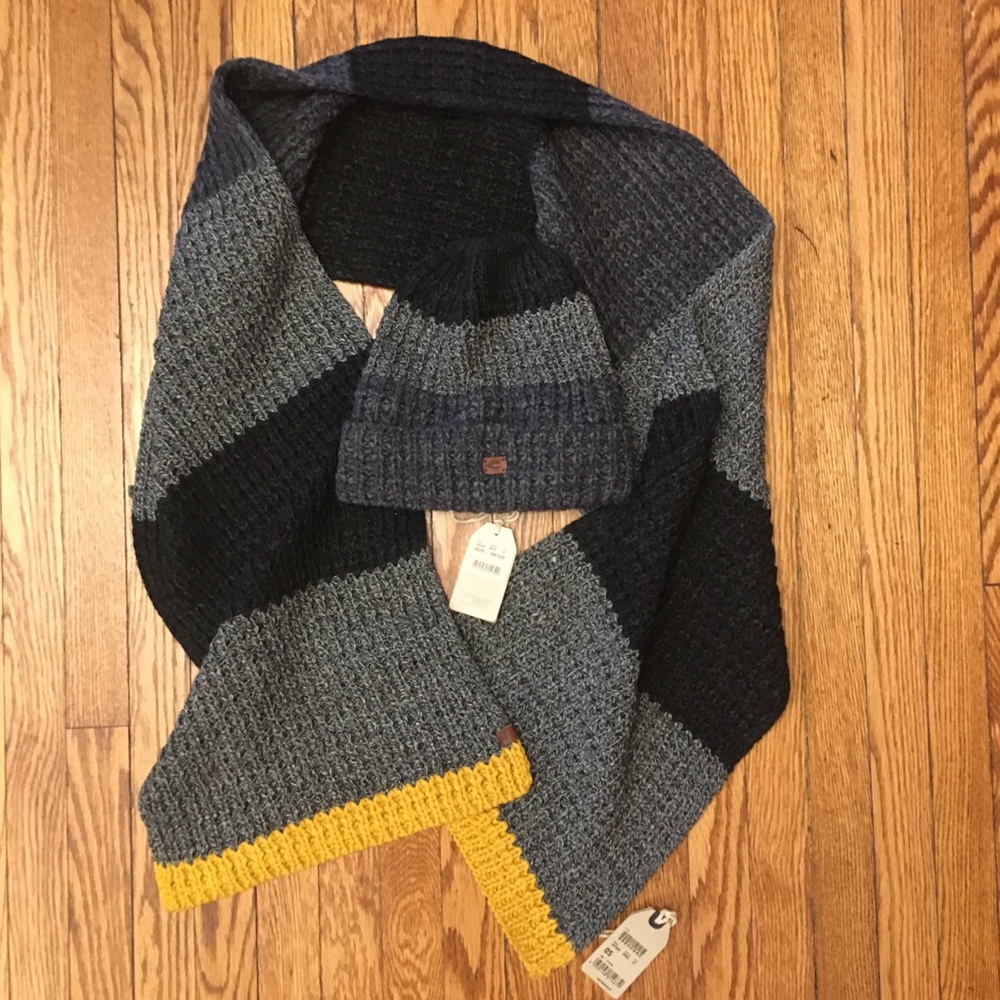 Camel Active Men’s Winter Scarf + Hat Set